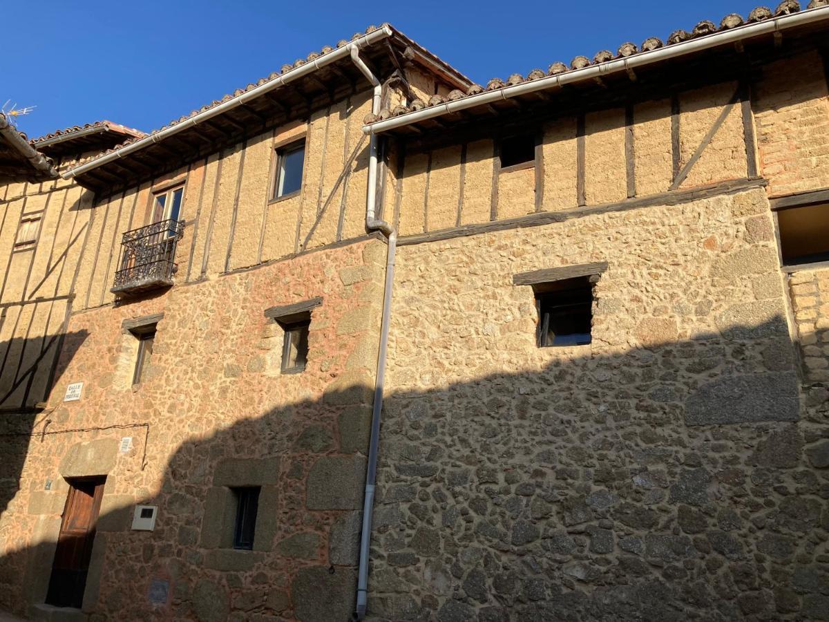 El Jazmin De La Fuente Casa Rural Guijo de Santa Bárbara Exteriör bild