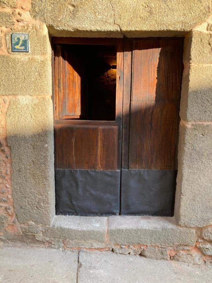 El Jazmin De La Fuente Casa Rural Guijo de Santa Bárbara Exteriör bild